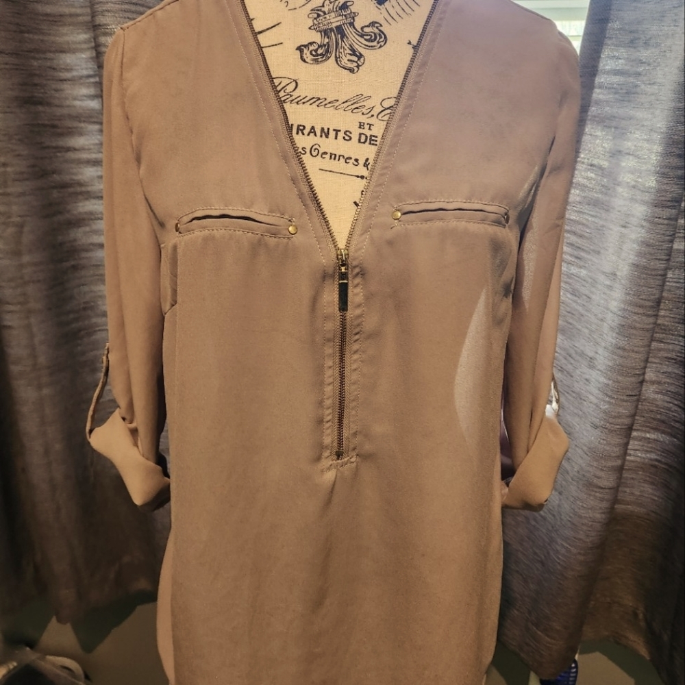 🍁 RUE 21 Women's blouse